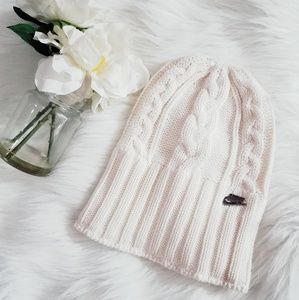 NWOT NIKE CABLE KNIT BEANIE